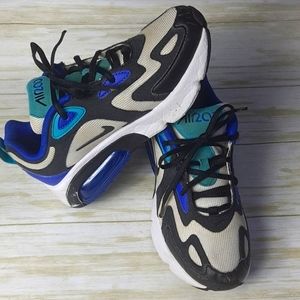 Boys Nike Air 200